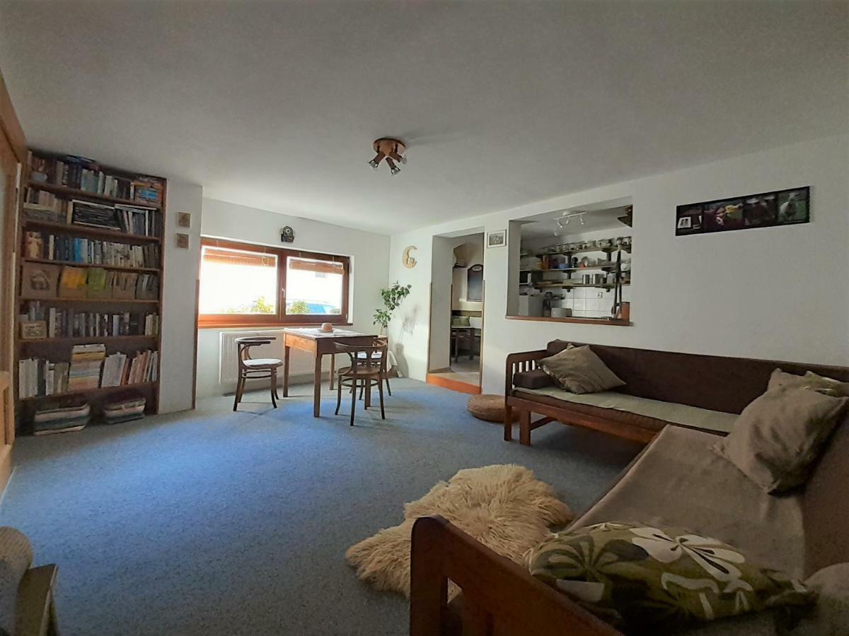 Vidiecky Apartman Kubo Pavcina Lehota  Exterior photo